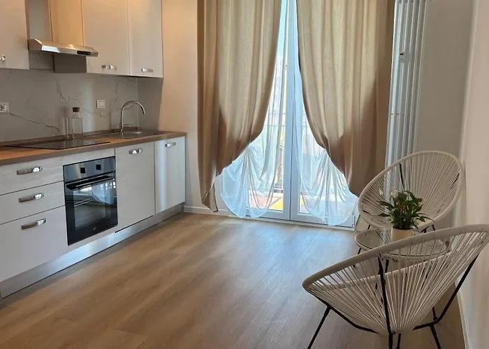 Framira House - Elegant Tra Centro E Fiera Guest house