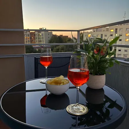 Pensjonat Framira House - Elegant Tra Centro E Fiera *